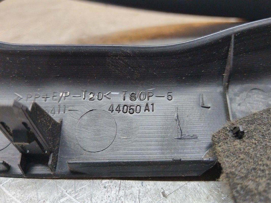 Кожух панели приборов 6PWAPK Toyota Avensis Verso купить в магазине запчастей бу