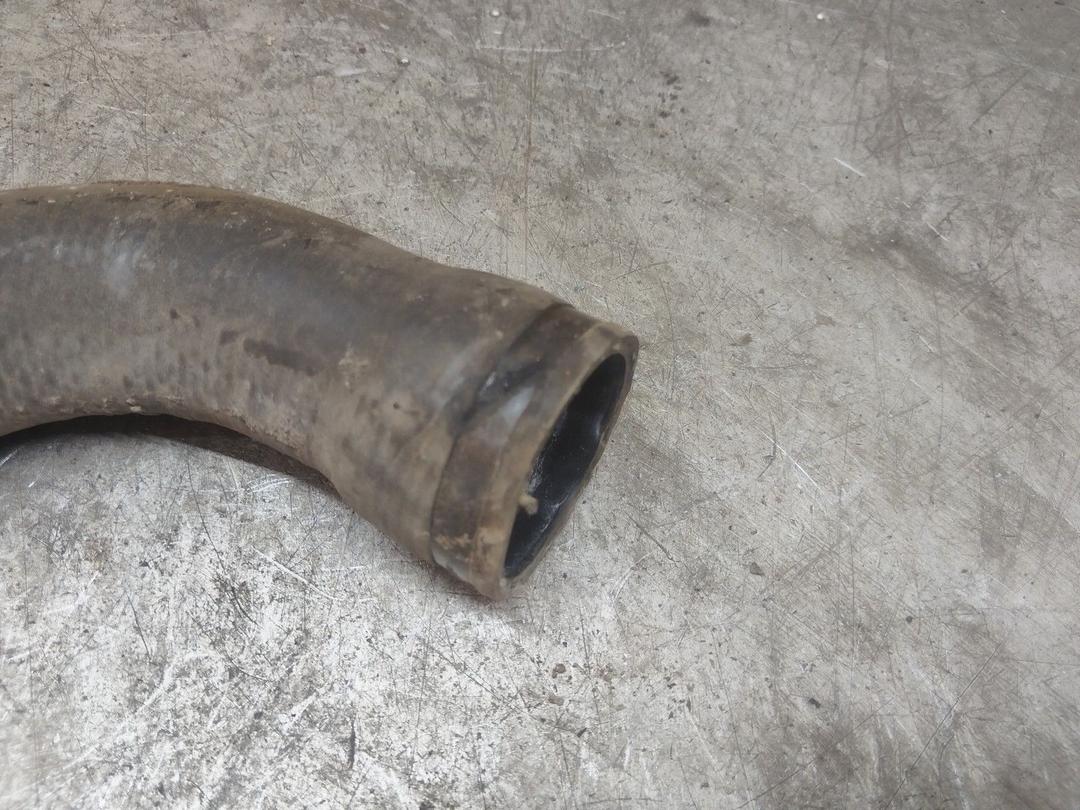 Патрубок (трубопровод, шланг) YHO836 Mercedes C W202 купить с доставкой