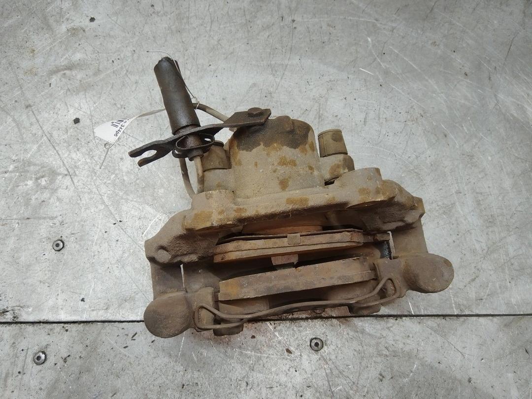 Суппорт передний правый 35NJ7S Audi A4 купить в магазине запчастей бу