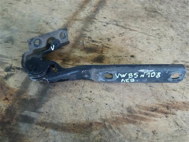 Петля капота 8C7174 Volkswagen Passat