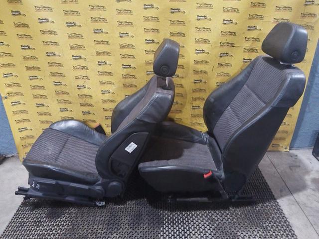 Салон (комплект сидений) LYDNDZ Opel Vectra undefined