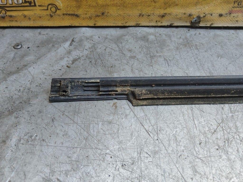 Молдинг стекла двери передней правой наружный Z6BK7R Mitsubishi Carisma - Фото 5