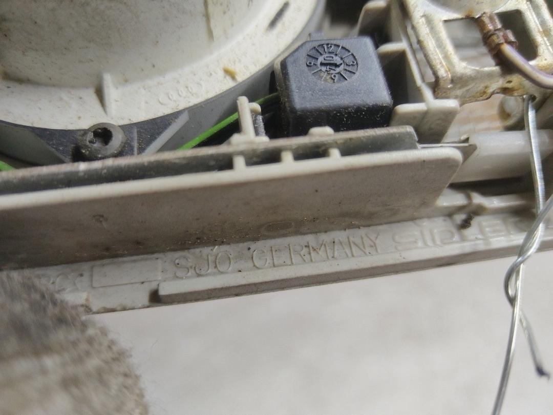 Фонарь салона (плафон) 9RD39O Audi A4 - Фото 3