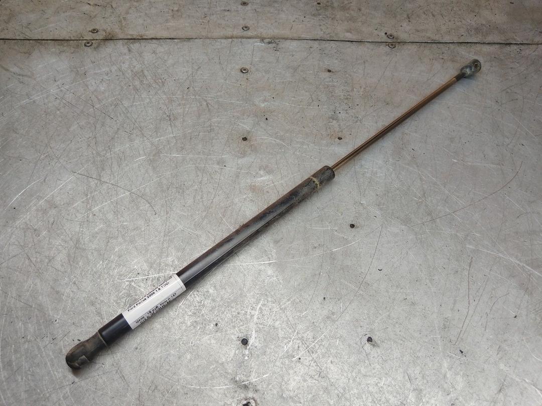 Амортизатор крышки багажника (3-5 двери) HBP2HG Ford Focus - Фото 1