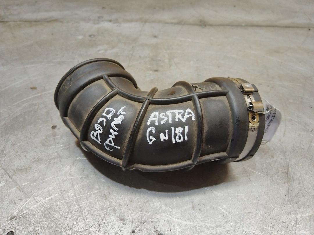 Патрубок воздушного фильтра FBPG21 Opel Astra - Фото 1