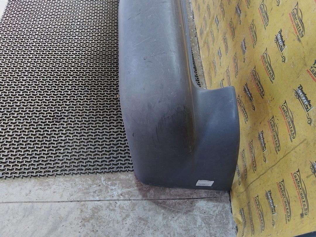 Бампер задний ZNT6GY Chrysler Voyager купить в магазине запчастей бу