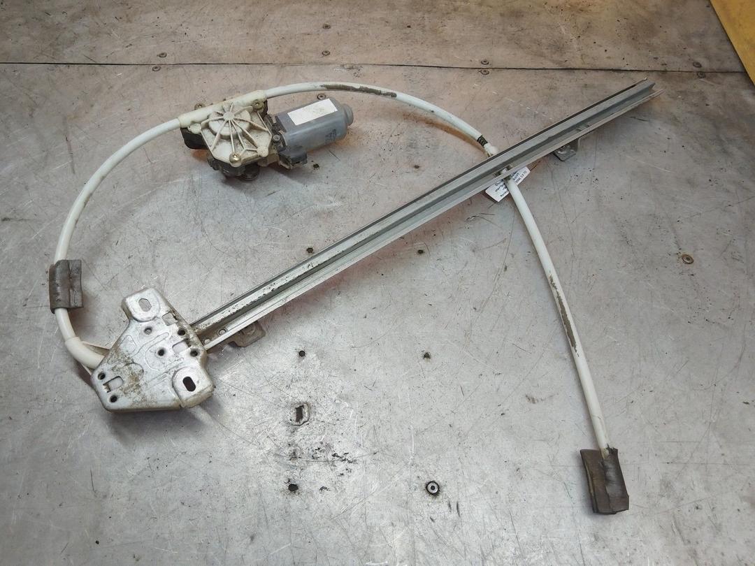 Стеклоподъемник электрический передний правый GG4WYT Renault Master купить с доставкой