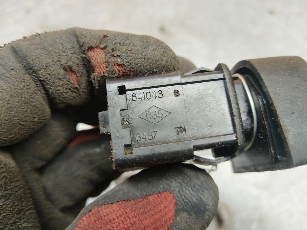 Кнопка аварийной сигнализации X6DQU9 Renault Scenic купить в магазине запчастей бу