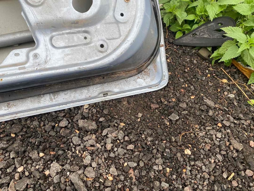 Дверь передняя левая IGO1P9 Nissan Primera - Фото 1