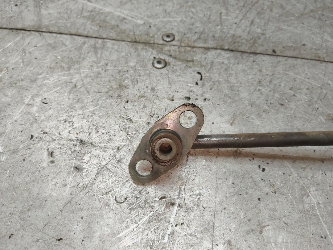 Трубка топливная NGDUKK Mitsubishi Carisma купить с доставкой