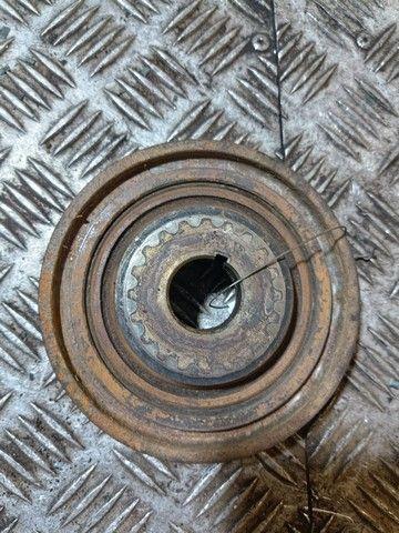 Шкив коленвала LG4DVW Ford Focus - Фото 4