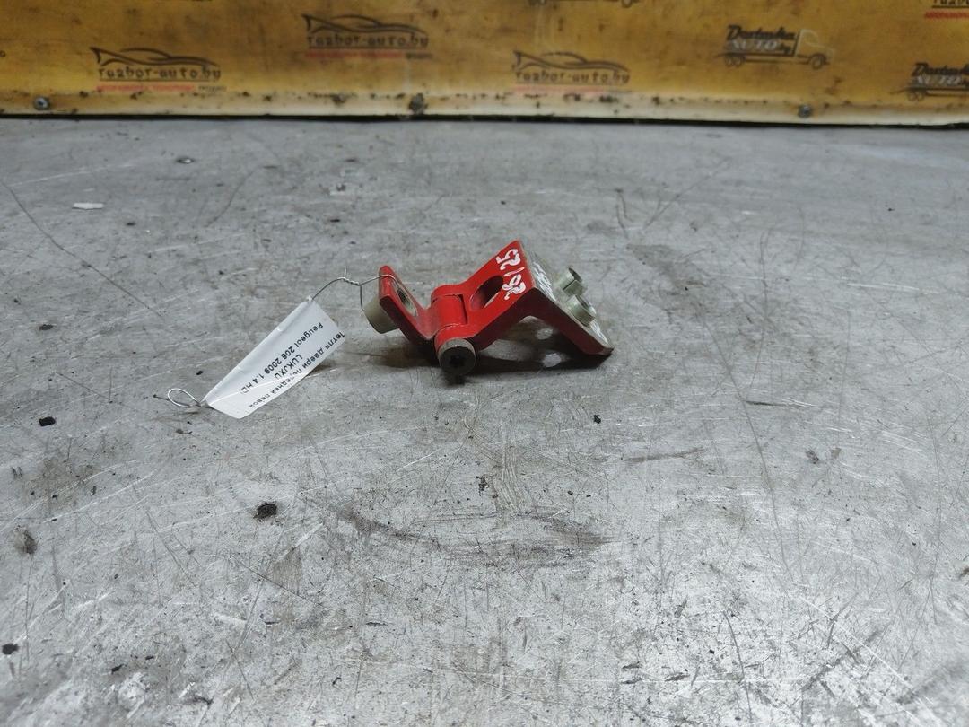 Петля двери передней левой LUKJXU Peugeot 206