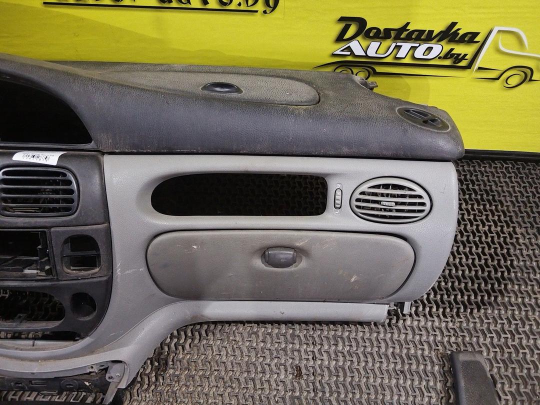 Дефлектор обдува салона Q677SF Renault Scenic RX4 купить в магазине запчастей бу