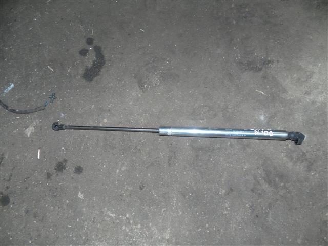 Амортизатор капота 652C57 Volkswagen Lupo