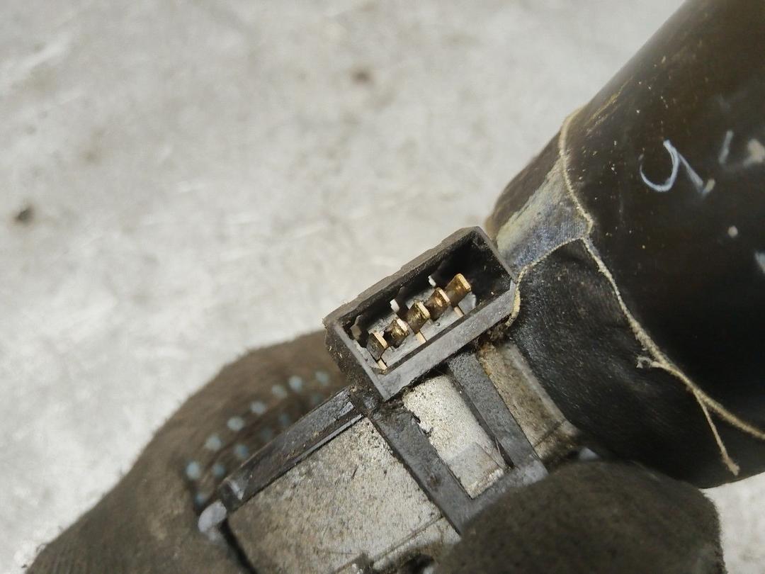 Моторчик передних стеклоочистителей (дворников) 1B98UU Volkswagen Passat - Фото 4