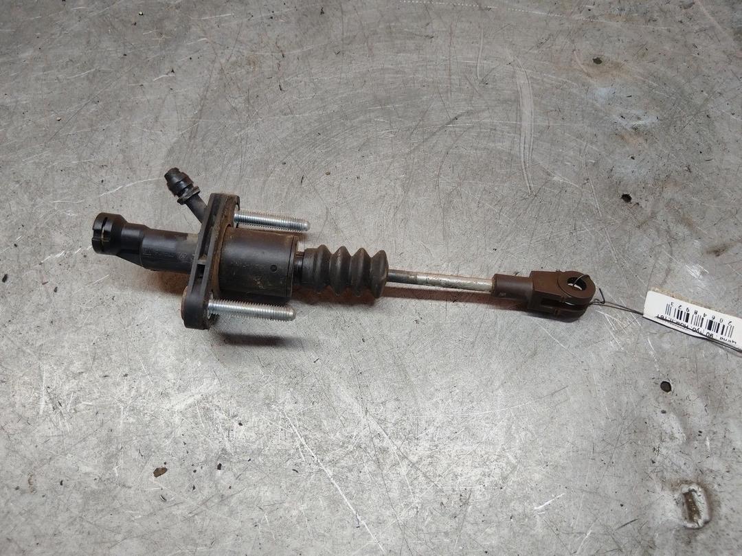 Цилиндр сцепления главный E7DN4T Opel Astra