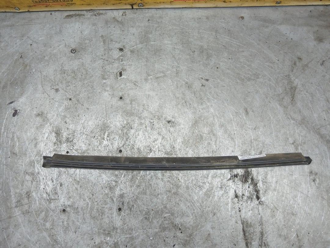 Молдинг стекла двери задней левой наружный 6JG052 Hyundai Getz купить в магазине запчастей бу