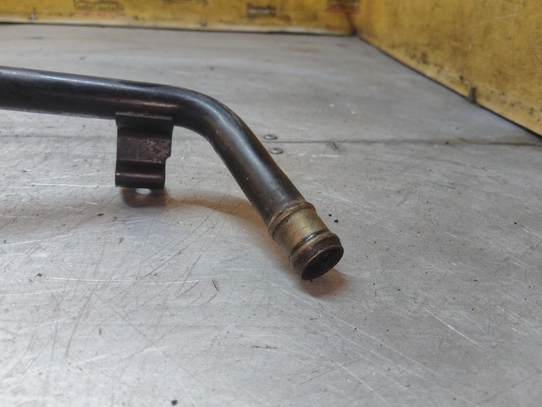 Трубка охлаждающей жидкости металлическая ZZV16T Volkswagen Passat купить