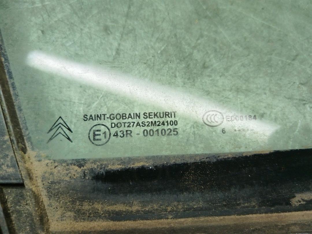 Стекло двери передней правой V72WE5 Citroen C4 - Фото 2
