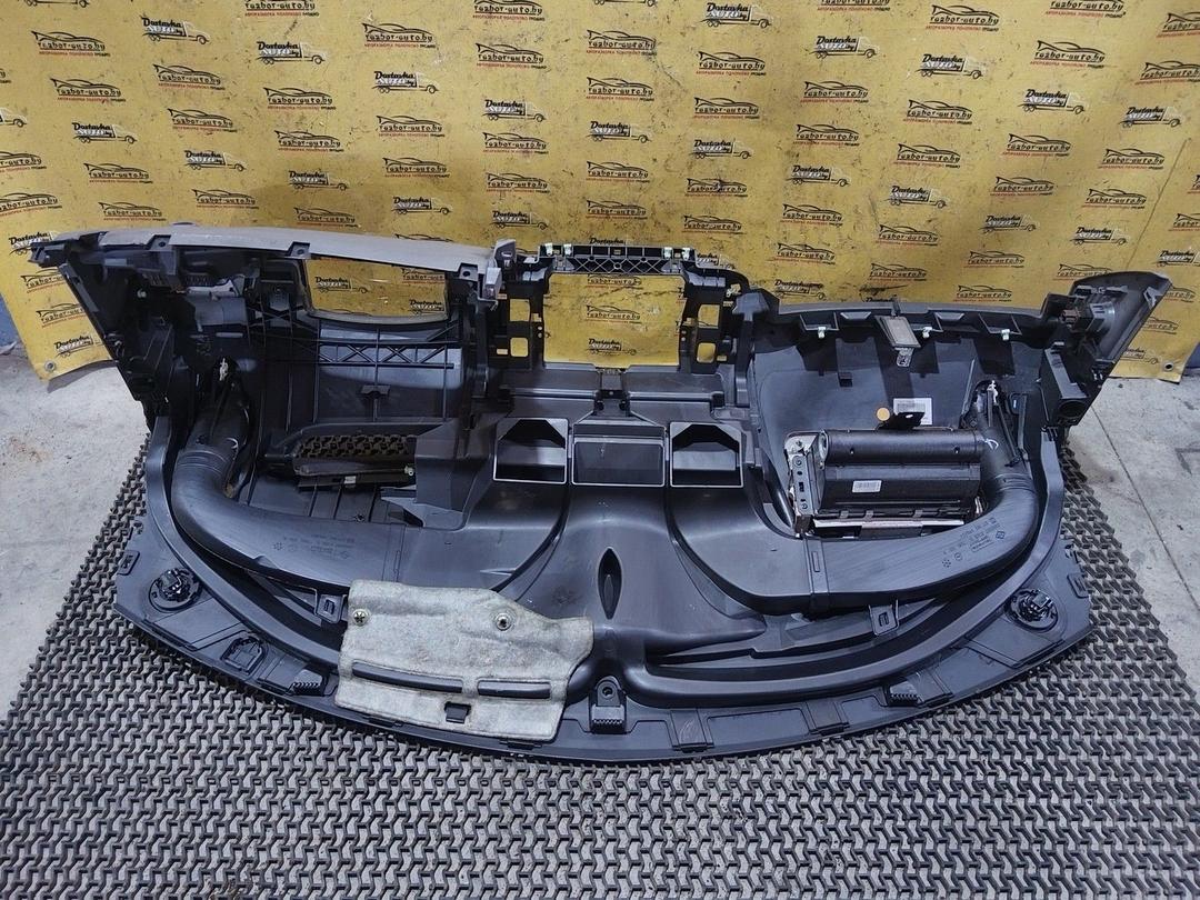 Панель передняя салона (торпедо) 92I3WH Renault Scenic undefined