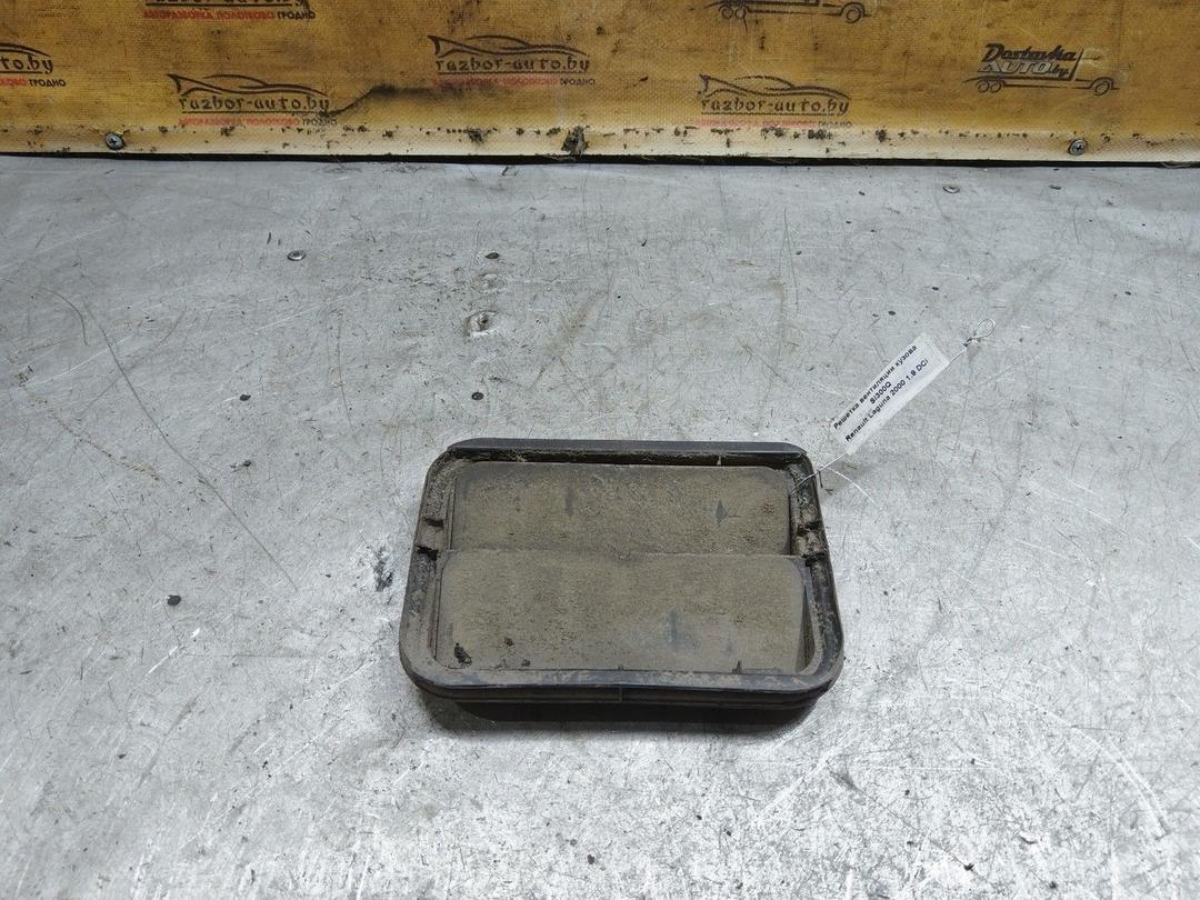 Решетка вентиляции кузова SI300Q Renault Laguna