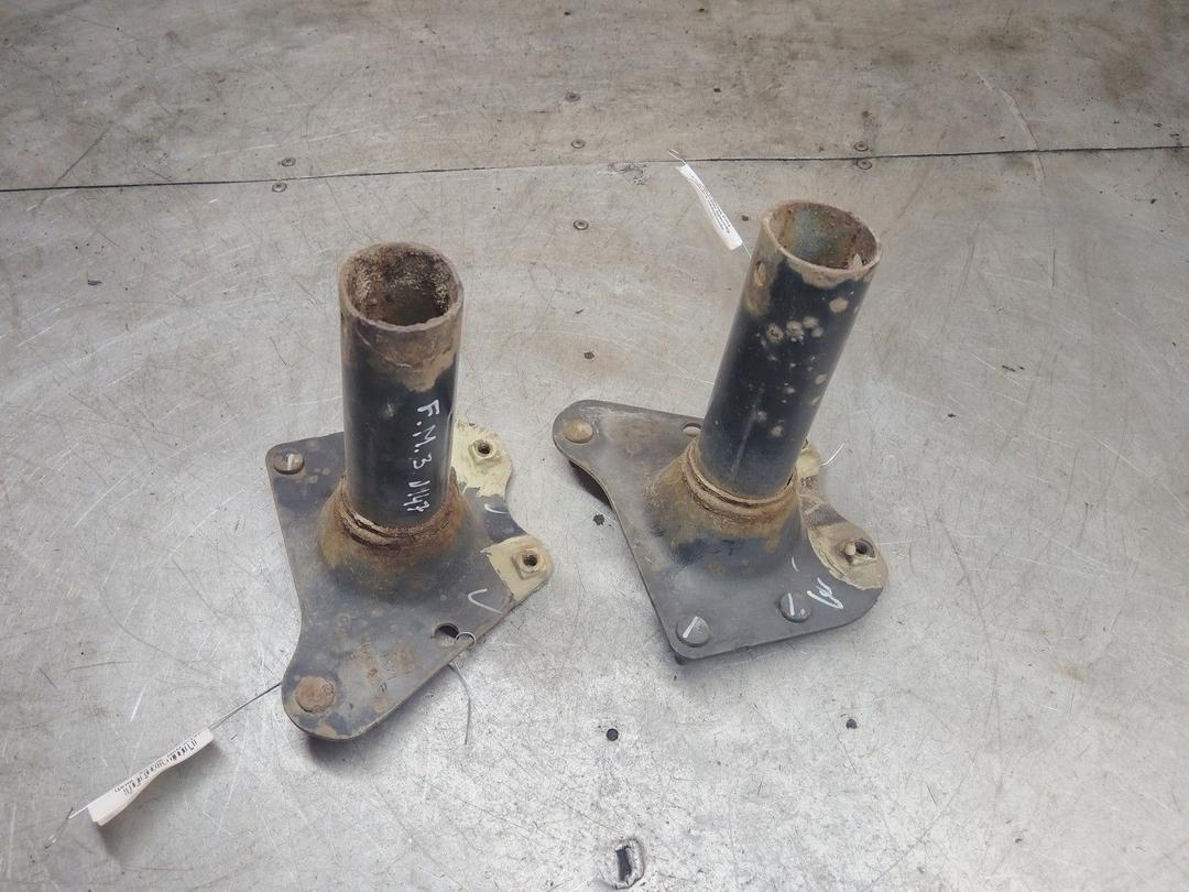 Кронштейн крепления бампера заднего M9KXTR Ford Mondeo - Фото 1