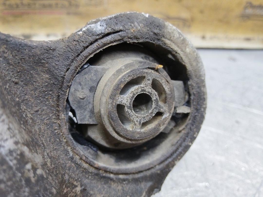 Кронштейн полуоси 7KPE6Y Citroen Xantia - Фото 4