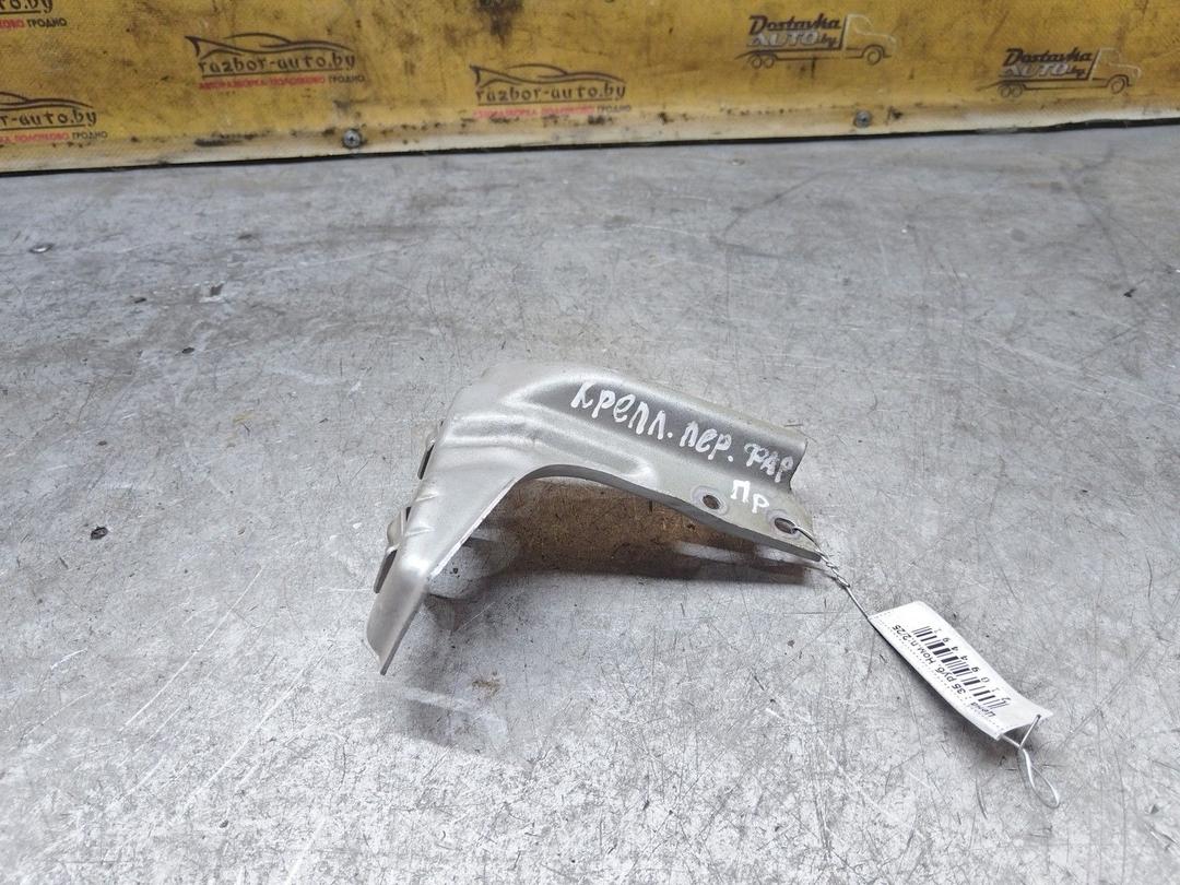 Крепление фары правой L0G1Q1 Toyota Corolla