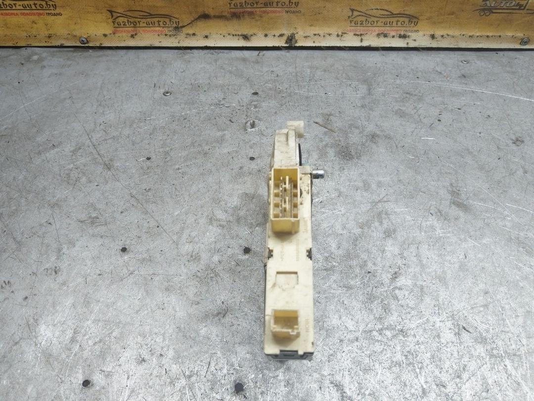 Моторчик стеклоподъемника передний левый 426RIT Peugeot 307 купить с доставкой