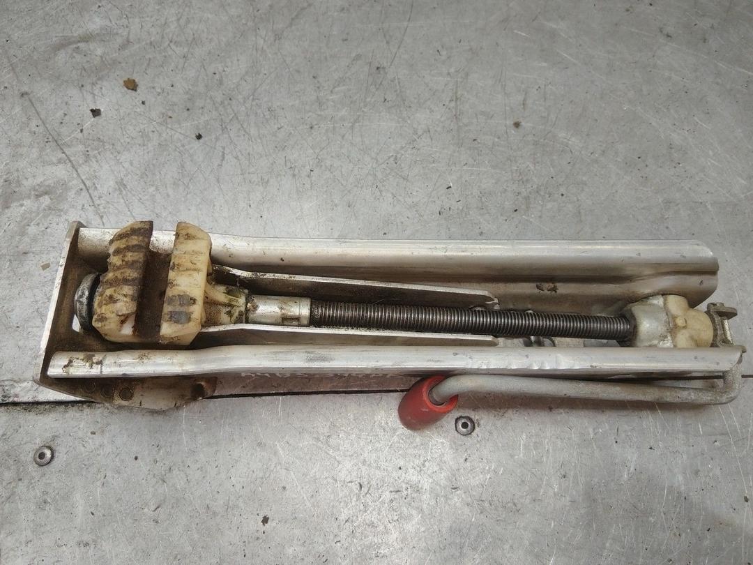 Домкрат V68TDE Audi A4 - Фото 2