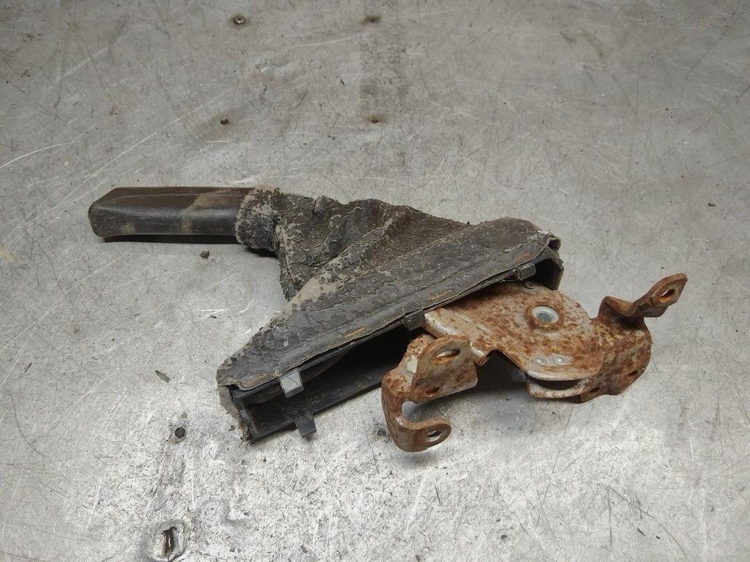 Рычаг ручного тормоза (ручника) 1P1T4O Opel Vectra