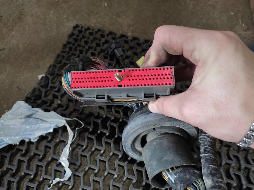 Проводка O8Y80Y Mazda 6 купить с доставкой