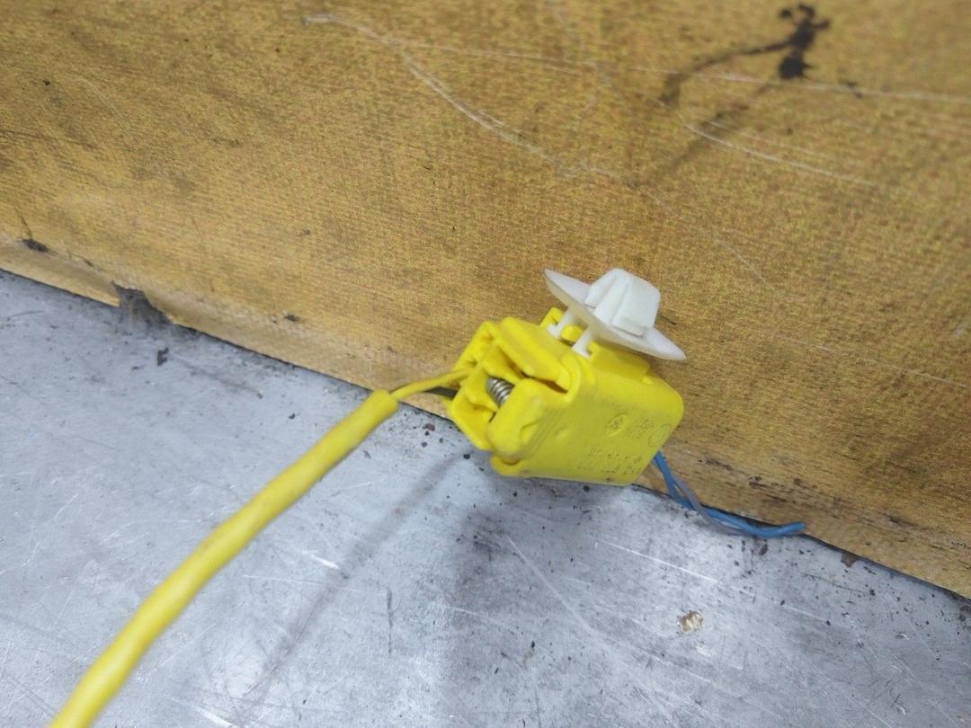 Ремень безопасности задний правый JVJFCU Volkswagen Passat - Фото 4