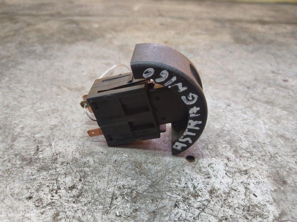 Кнопка аварийной сигнализации 2QH85Z Opel Astra купить