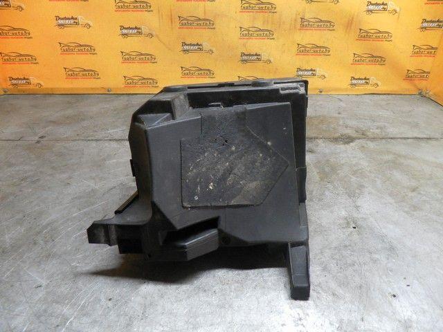 Короб предохранителей WO1ST7 Renault Scenic купить