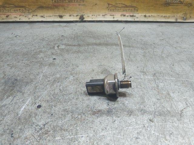 Датчик давления топлива 7268DN Ford Focus