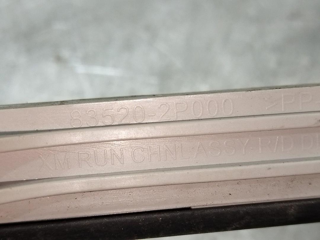 Направляющая стекла MI3TL8 Kia Sorento - Фото 4