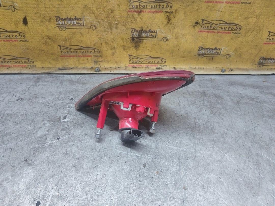 Фонарь крышки багажника правый L3VA9T Volkswagen Passat купить