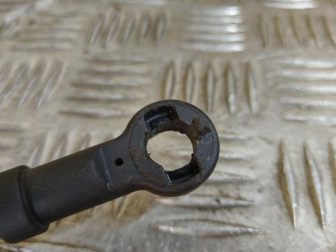 Цилиндр сцепления главный WLFXLI Citroen C8 купить с доставкой. Огромный выбор запчастей и марок авто. У нас есть практически все.