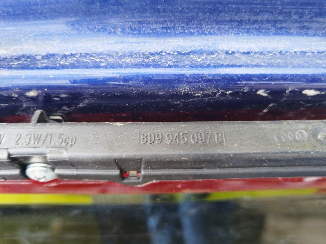 Стоп-сигнал 4RC72R Audi A4 купить с доставкой