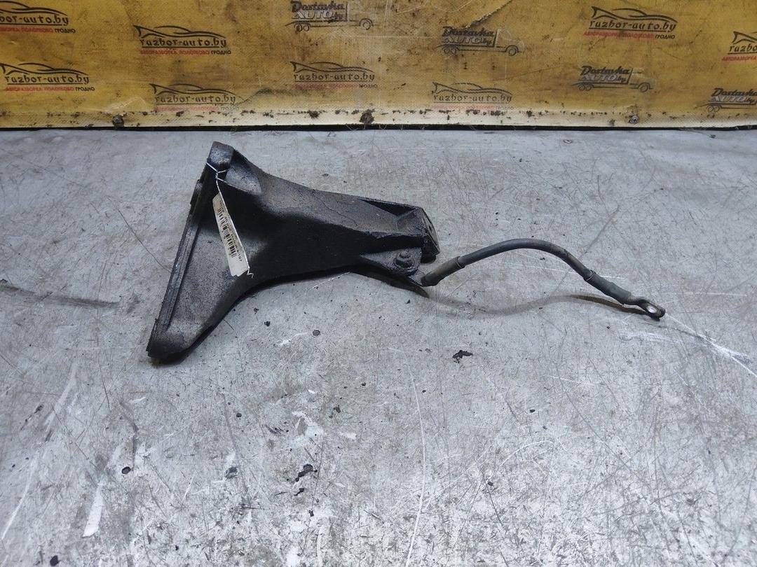 Кронштейн двигателя 3ZC93X Volkswagen Passat - Фото 1