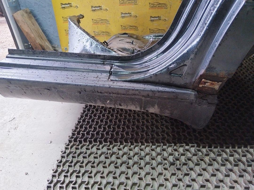 Крыло заднее левое LU0D5L Audi 100 купить в магазине запчастей бу