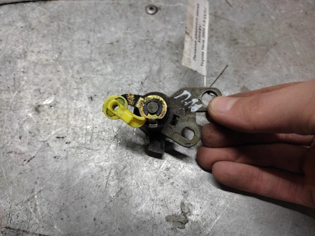 Личинка дверного замка XD0XEV Toyota Yaris - Фото 2