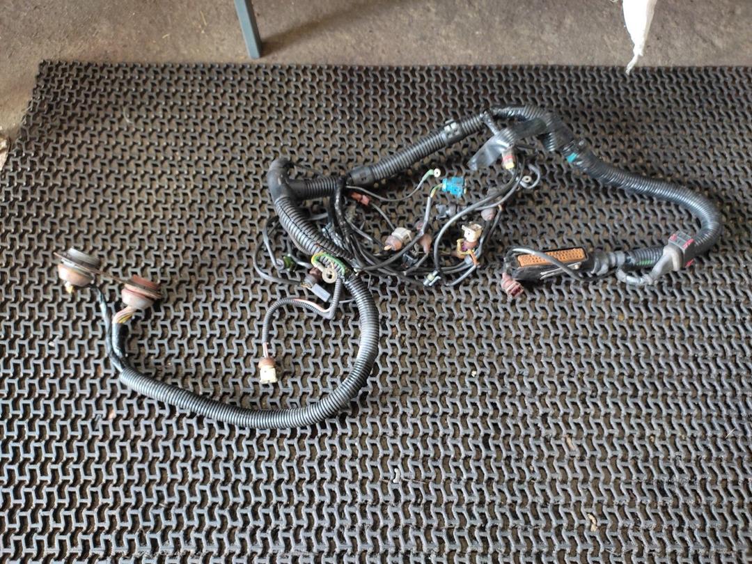 Проводка двигателя RX77T3 Peugeot 406