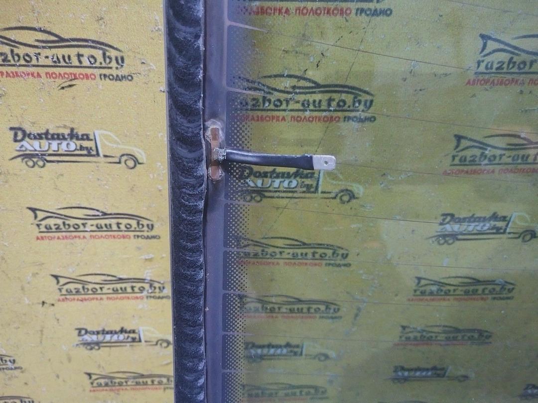 Стекло заднее JZV86Z Volkswagen Passat купить в магазине запчастей бу