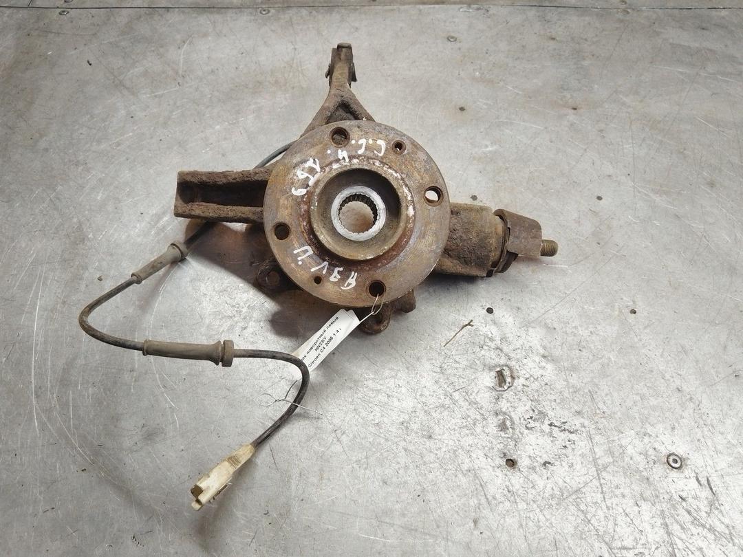 Кулак поворотный левый HN23IY Citroen C4