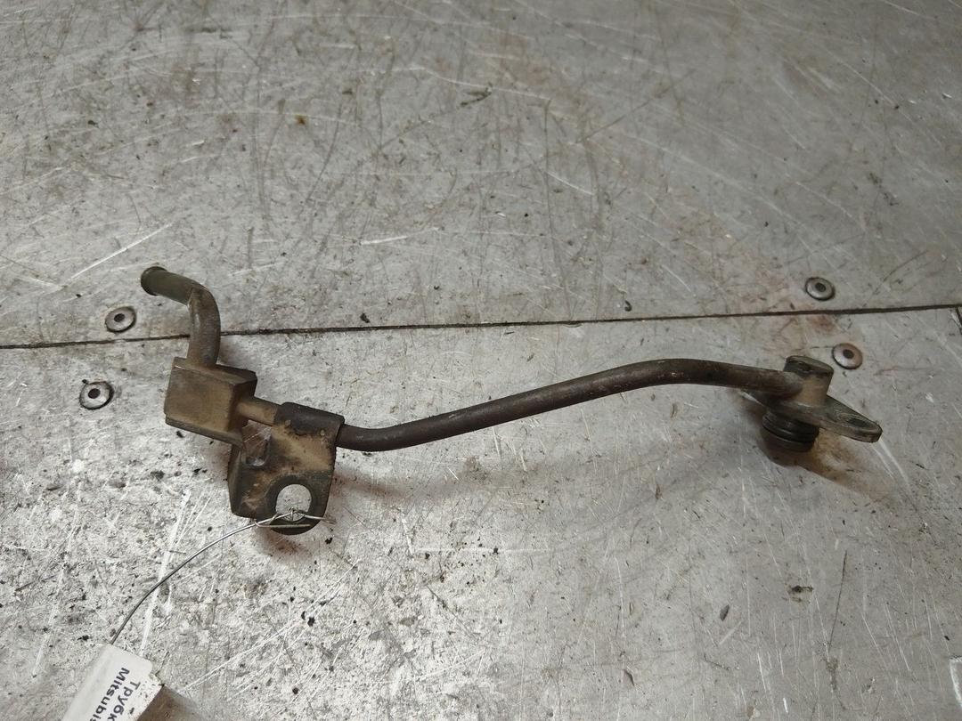 Трубка топливная LI2OM8 Mitsubishi Carisma