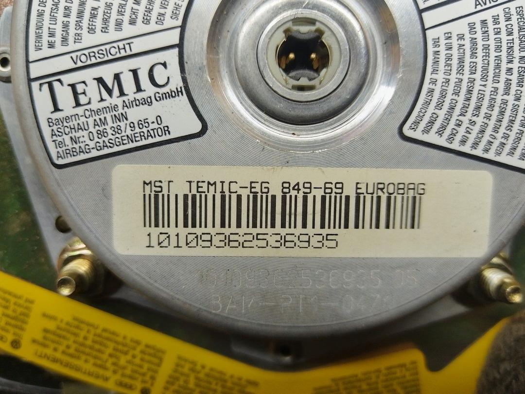 Подушка безопасности водителя ZTOIA9 Volkswagen Passat купить на авторазборке