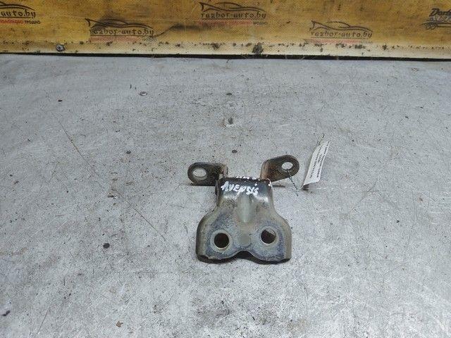 Петля двери передней правой 1ZWD51 Toyota Avensis купить с доставкой