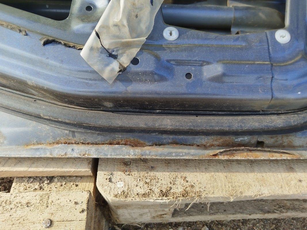 Дверь задняя левая MH406B Mitsubishi Space Star undefined